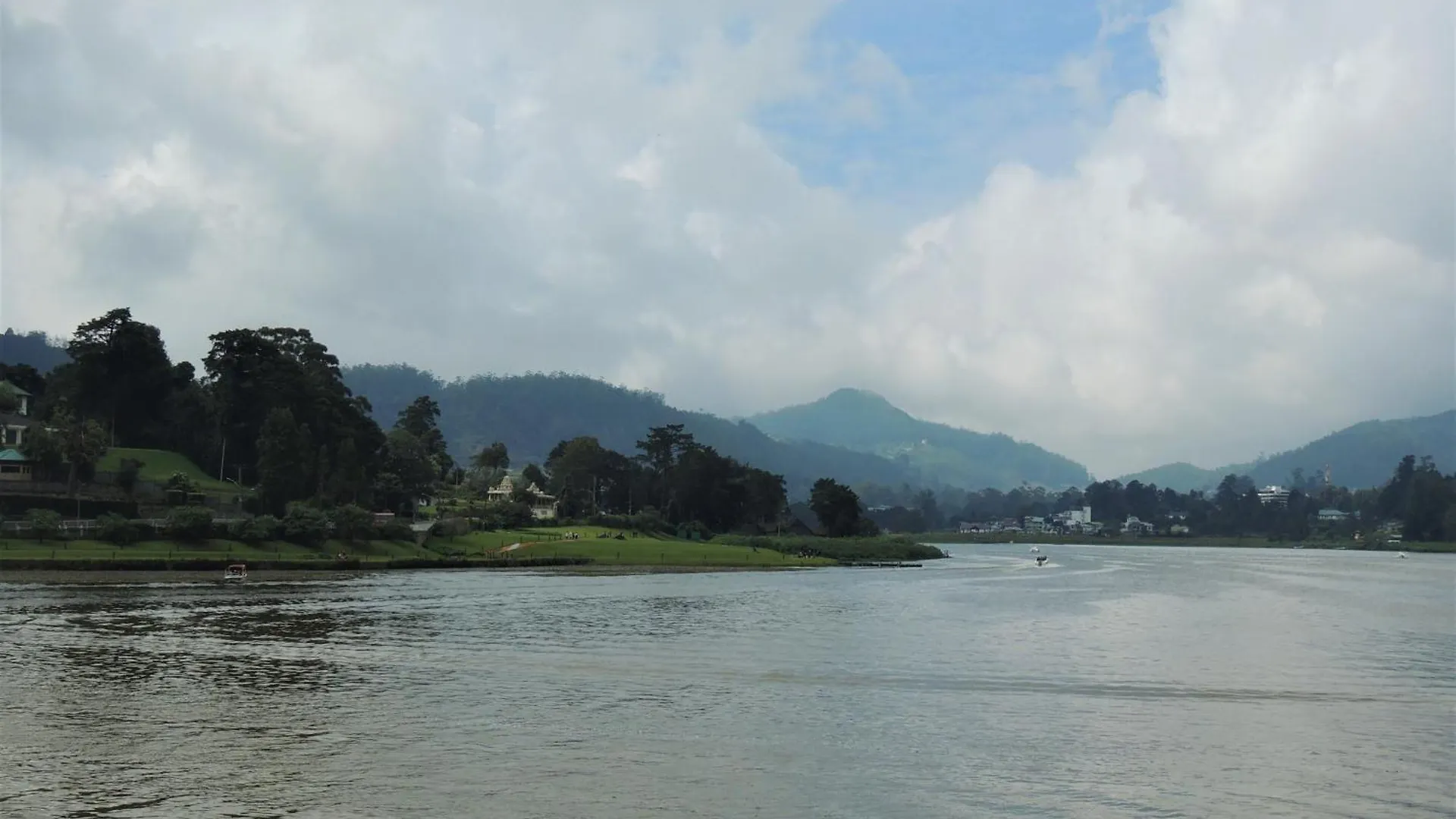 The Teak By Lakbima Apartment Nuwara Eliya